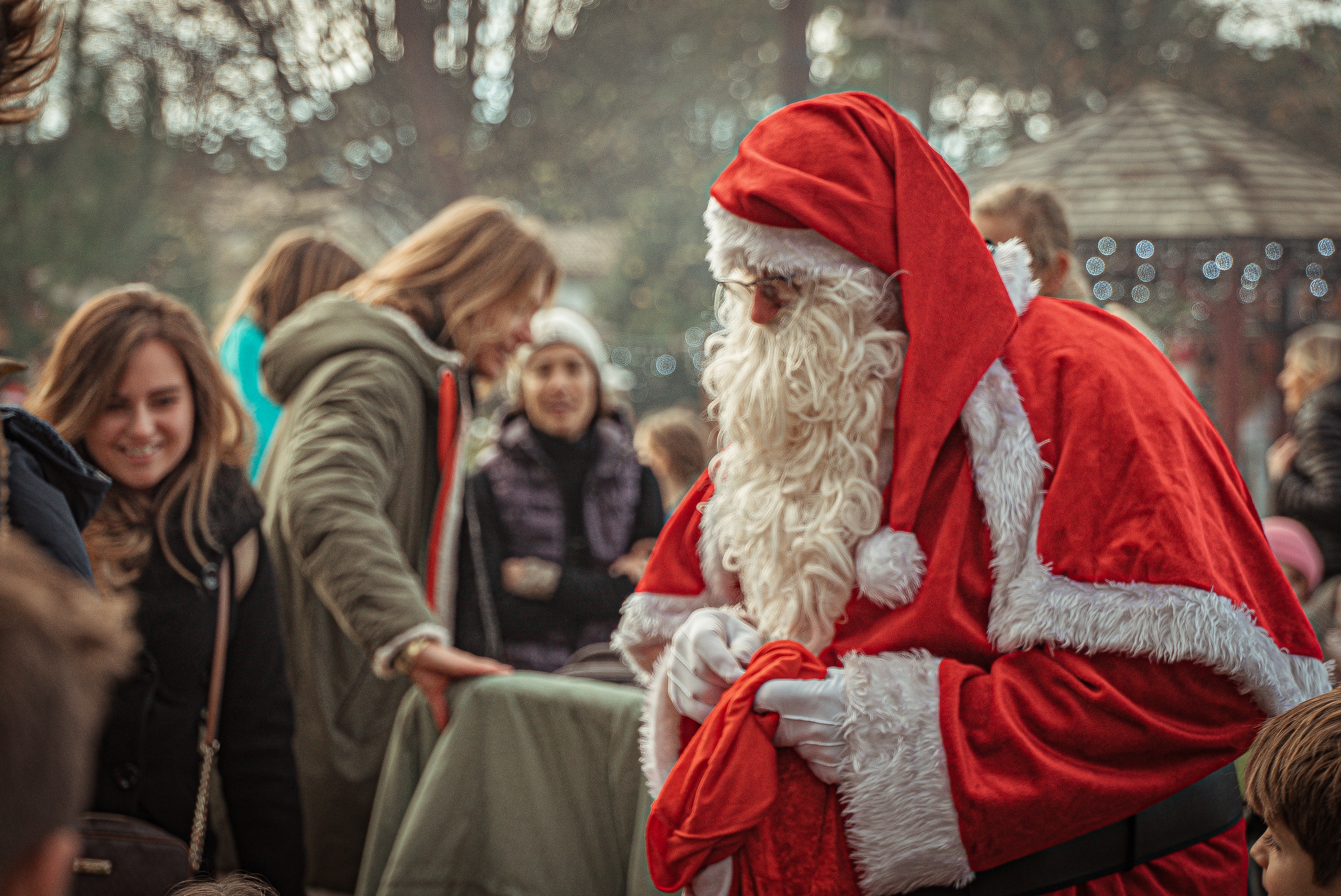 6.7.1. père Noël parc Rosny.jpg
