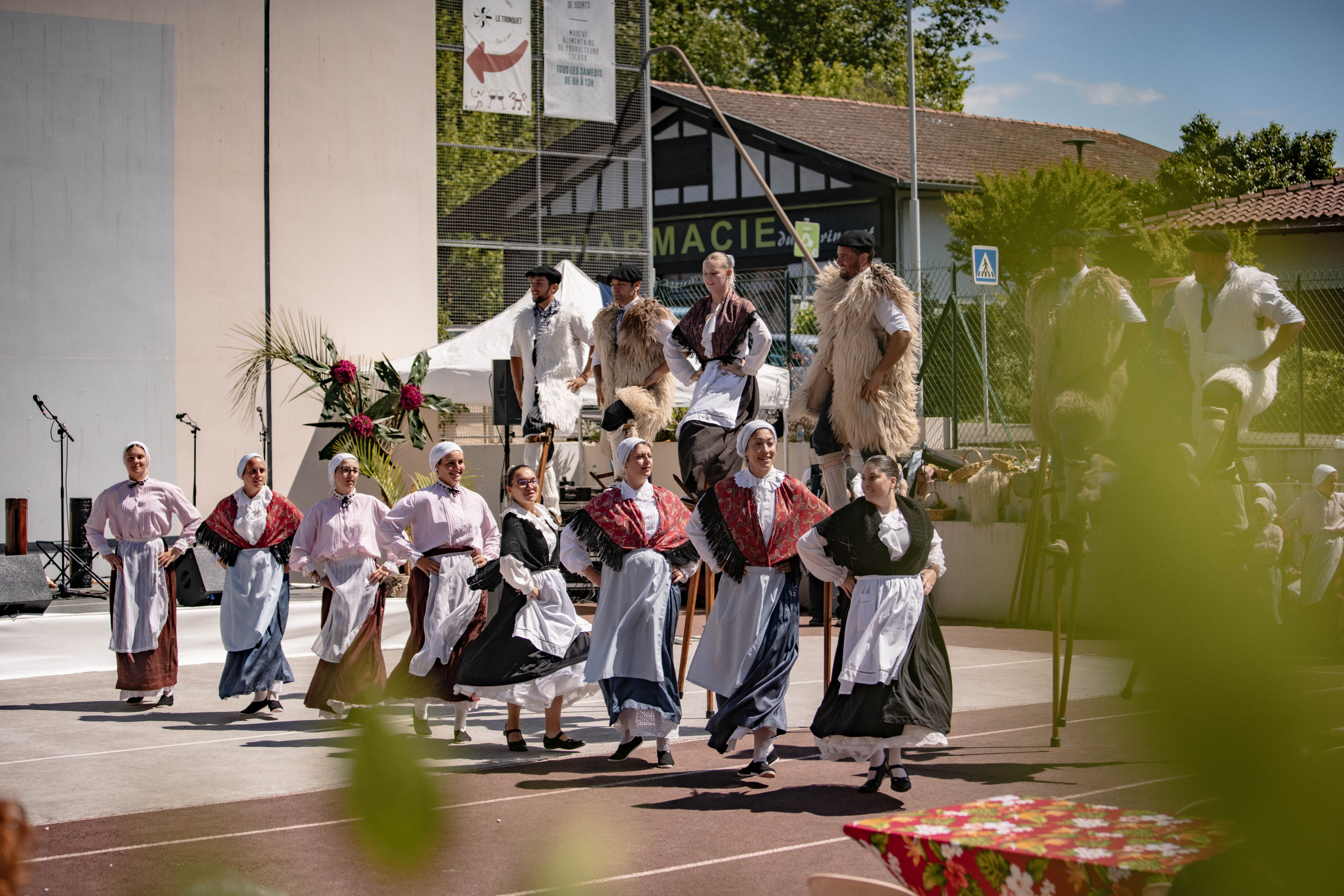 PHOTO PENDANT ANNIVERSAIRE DU JUMELAGE