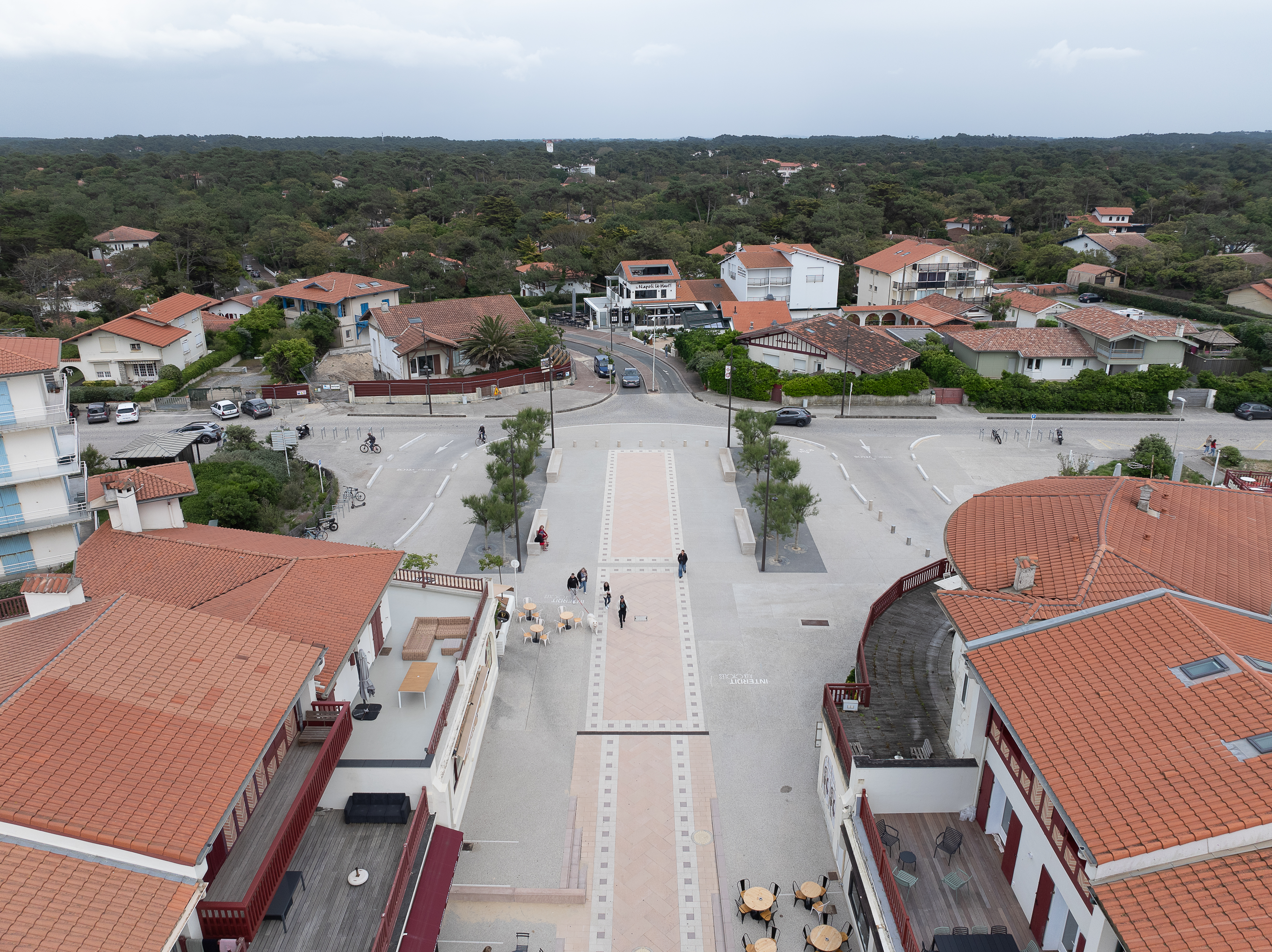 Renovation place des landais